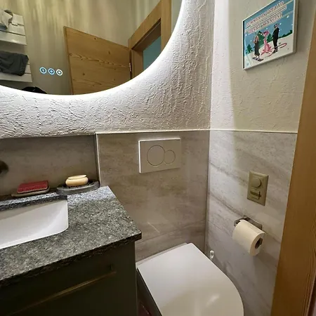 Newly Renovated In Wispile Near The Park 别墅 *