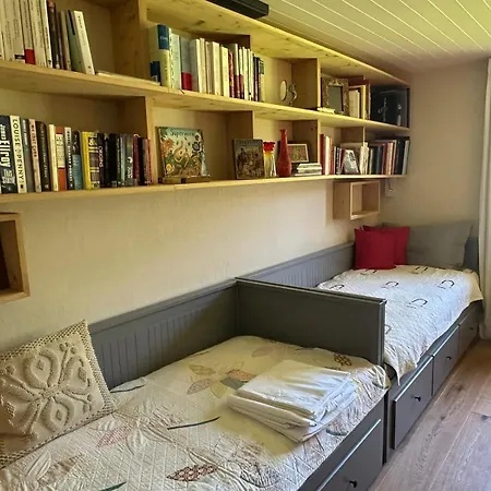 Newly Renovated In Wispile Near The Park