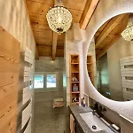 Newly Renovated In Wispile Near The Park 别墅