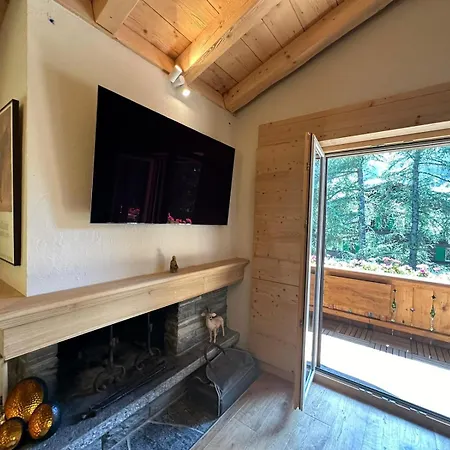 Newly Renovated In Wispile Near The Park Villa